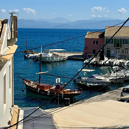 Loggos Harbour Apartamento Longós