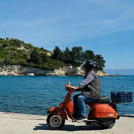 Loggos Harbour *