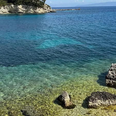 Loggos Harbour * Longós